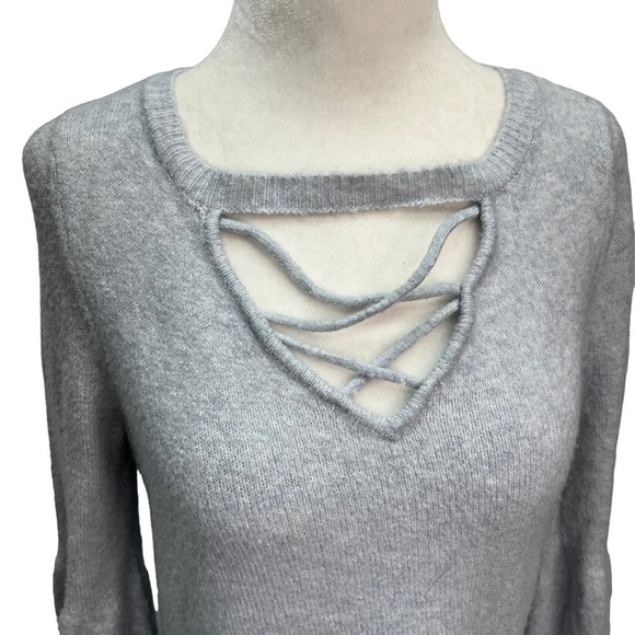 american Eagle💙Blue Bell Sleeve Pullover Sweater Size S - Picture 3 of 9